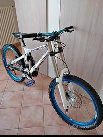 Bici Downhill Lapierre 26 