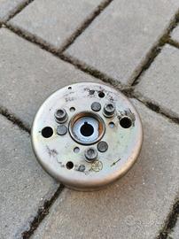 Volano booster e copri volano