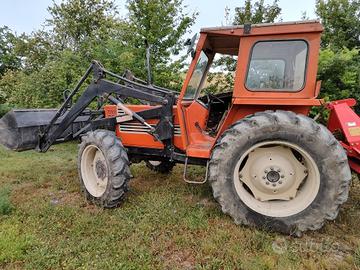 Trattore a ruote FIAT 780 DT