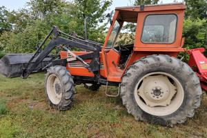 Trattore a ruote FIAT 780 DT