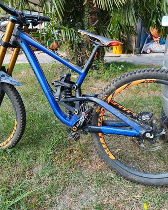 Scott Gambler 720 , taglia L , Fox 40 Kashima