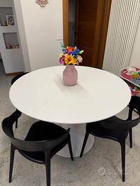 Tavolo bianco 6/8 persone