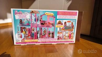 Casa di Barbie Malibù a 3 piani con accessori