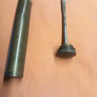 Dosatore militare in ottone con spatola – Regio Es