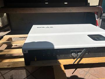 Inverter solax SK-Su3700E ibrido