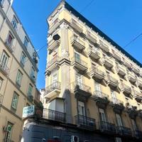 3 LOCALI A NAPOLI