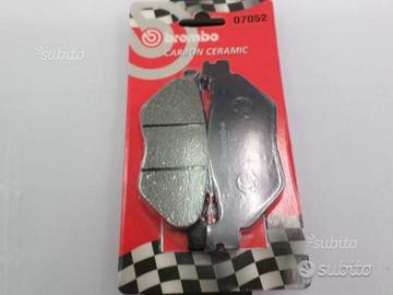 Coppia pastiglie freno dietro brembo yamaha tmax