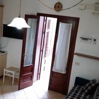 Piccola casetta arredata per vacanza: in centro, a