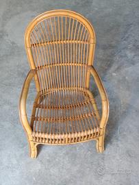 Due poltrone giardino vimini con tavolo regalato