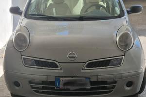 Nissan Micra benzina/gas