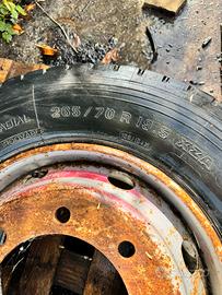 Cerchione autocarro R19.5