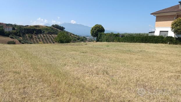 Terreno edificabile residenziale - Castorano