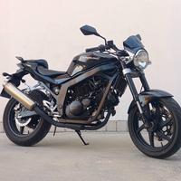 Hyosung Comet 250 Naked Nera + Accessori omaggio