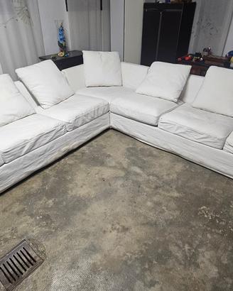 Divano in pelle 3200 x 3200 x 97 di profondità