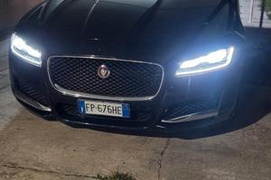 Jaguar XF 2.0d awd 180cv