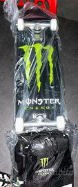 Skateboard Monster con ginocchiere e gomitiere