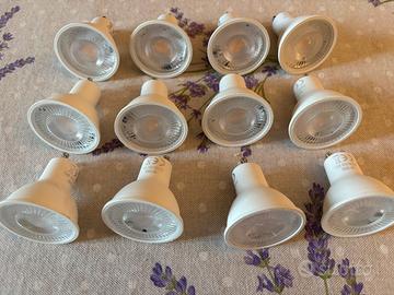 12 lampadine nuove GU10 3W 3.000K