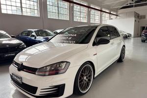VOLKSWAGEN - Golf - GTI Performance 2.0 TSI DSG 5p