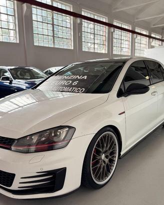 VOLKSWAGEN - Golf - GTI Performance 2.0 TSI DSG 5p
