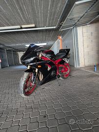 Yamaha R6 (2005) - 30.000 km -