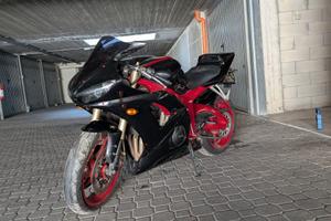 Yamaha R6 (2005) - 30.000 km -