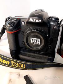 Nikon D300 -solo 32700 scatti