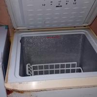 congelatore a pozzetto 