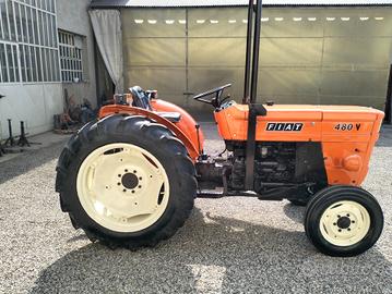 Trattore agricolo Fiat 480 vigneto