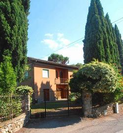 Toscana villa + terreno edificabile