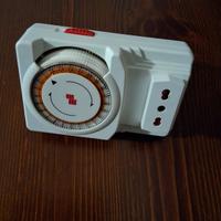 Interruttore orario a spina 