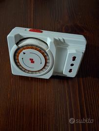 Interruttore orario a spina 