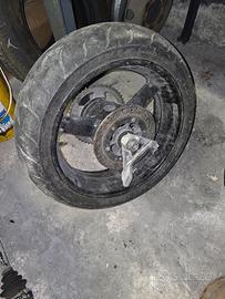 Cerchio posteriore YAMAHA R1 del 2001