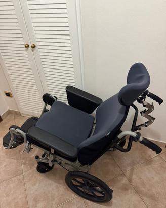 Carrozzina Polifunzionale Blandino Optima 400