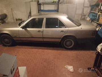 Mercedes 250 E