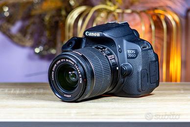 Canon EOS 700D + Obiettivo EF-S 18-55mm IS STM
