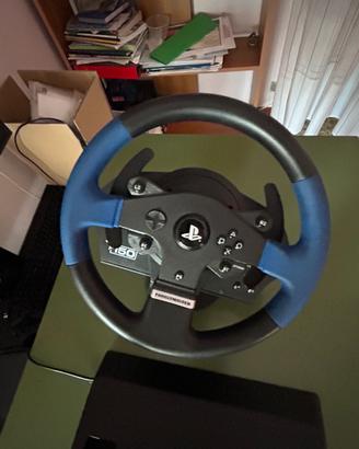Volante  Thrustmaster T150 PS4