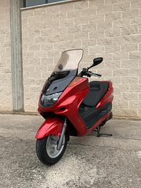 Yamaha Majesty 250 targa oro