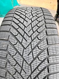 Pirelli Winter2 275/40 R22