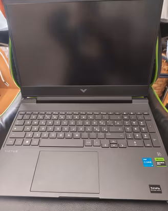 HP Victus 15, i5 12500H RTX 4050, 16 GB RAM 512SSD