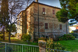 Prestigiosa torre storica del 1400