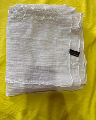 Pareo/Pashmina bianca Laura Biagiotti 100% viscosa