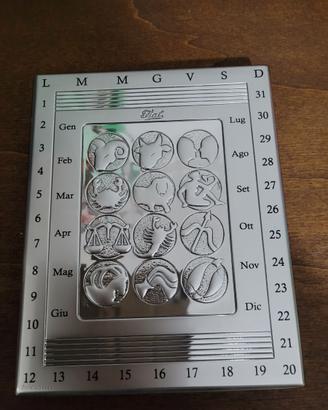 Calendario perpetuo in argento