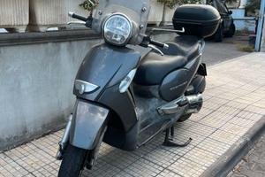 Aprilia Scarabeo 500 i.e. - Bauletto GIVI