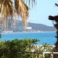 Calabria Strongoli appartamento 100 mt spiaggia