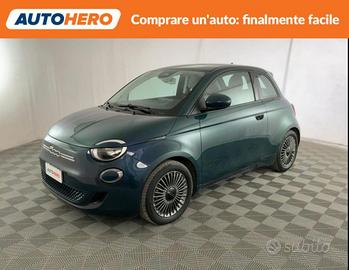 FIAT 500e ZK72657