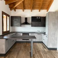 Cucina completa più penisola