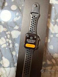 Apple Whatch 4 Nike Se