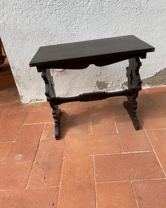 Antico sgabello