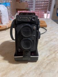 Yashica Mat-124 G macchina fotografica