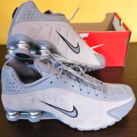 Nike Shox R4  N.40